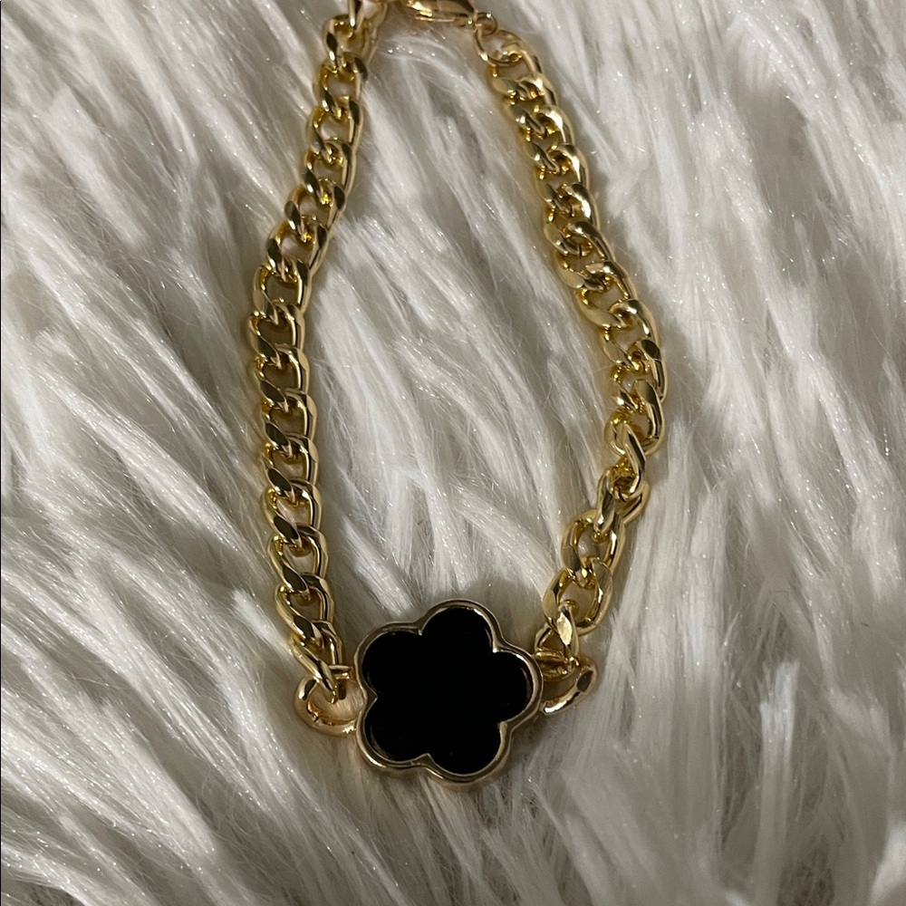 Fashion Jewelry Gold Necklace and Bracelet Set with Black Charm - Picture 3 of 3